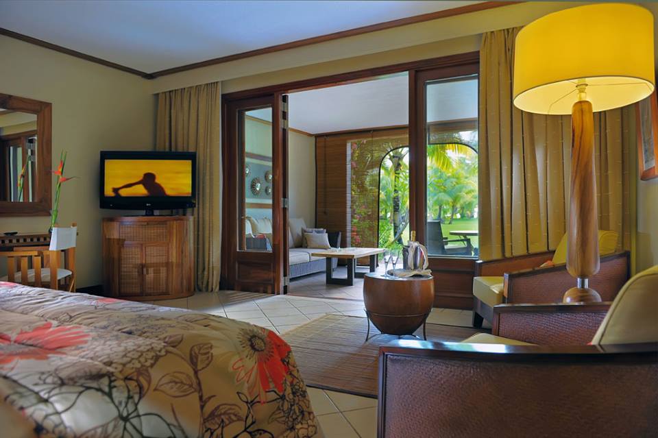 1383093_673674855999109_2072812755_n