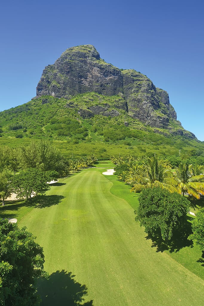 Beachcomber Hotels & Resorts; Mauritius; Île Maurice; Paradis Hotel and Golf Club; 5-star; All-inclusive; Travel; Voyage; Tourism; Tourisme; Holiday; Vacation; Congé; Land sports; Sports terrestres; Sea view; vue sur la mer; Beach view; vue sur la plage; Ocean view; vue sur l'océan; Golf;