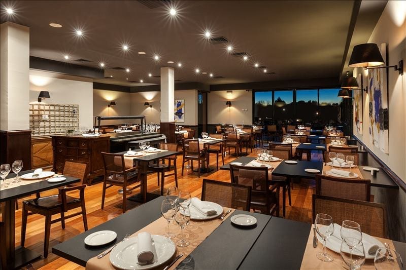 RESTAURANT 2
