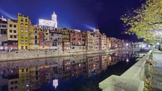 resort-facilities-area-activities-area-activities-girona-old-town-2-