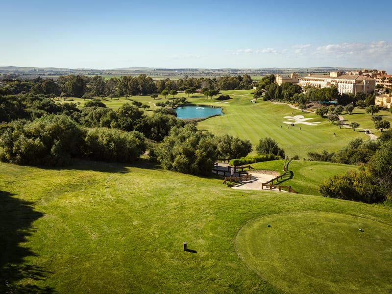 2 hotel-barcelo-montecastillo-golf
