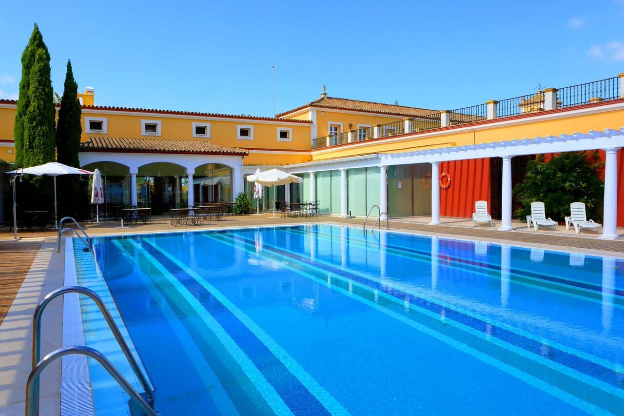 Hotel Montemedio golf vakantie spanje pool 1