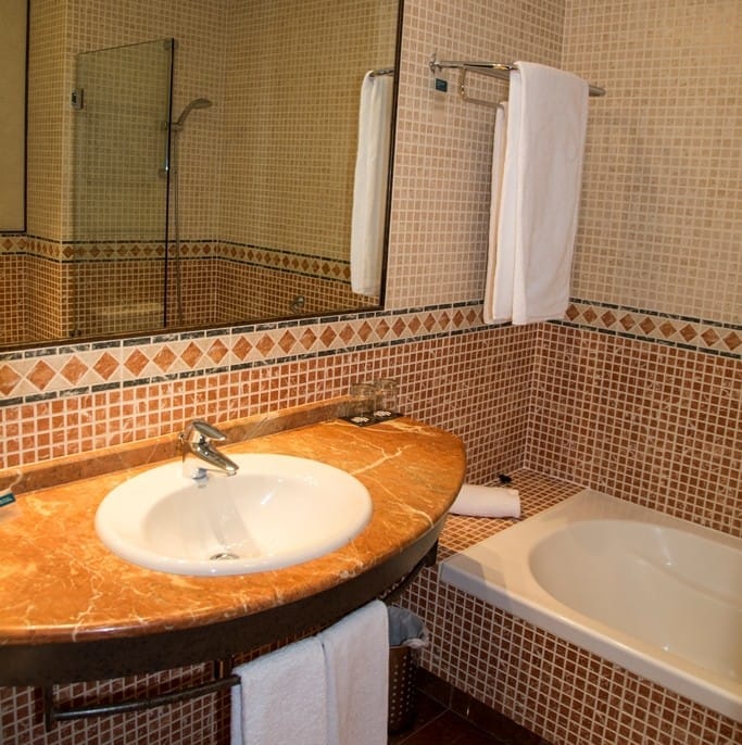 Hotel Nuevo Portil Golf Badkamer