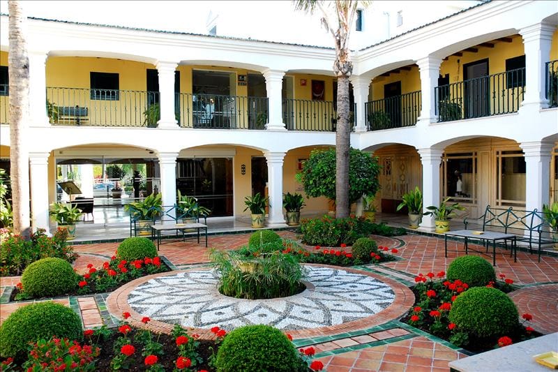 Patio (+)