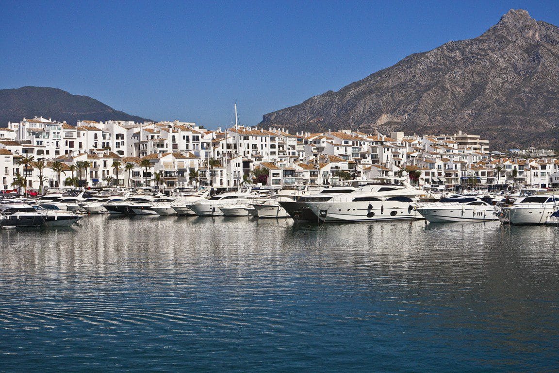 MeliaBanus-ZonePuertoBanus