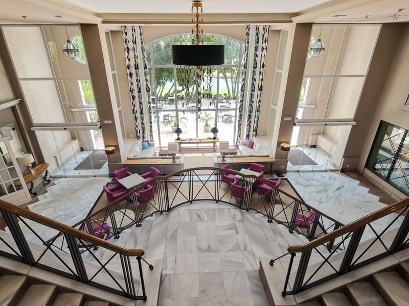 lobby-hotel-barcelo-montecastillo