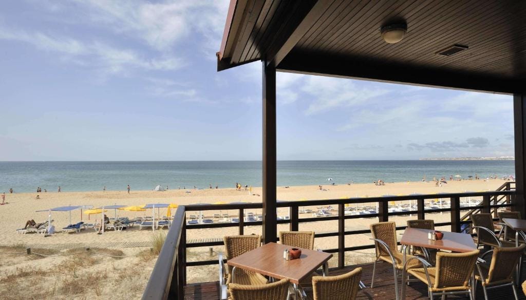 pestana Dom Joao II strand 2