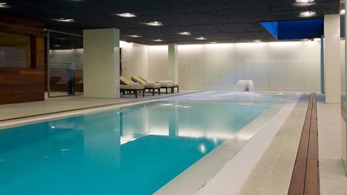 Energize with a workout in the Fitness Center or treat yourself to a luxurious beauty treatment in the hotel?s Spa with indoor pool, sauna and steam room.