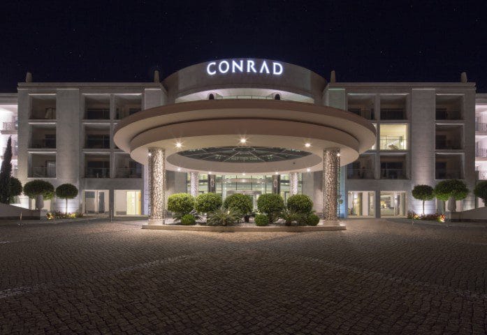 Conrad Algarve Main Entrance_Night (Klein)