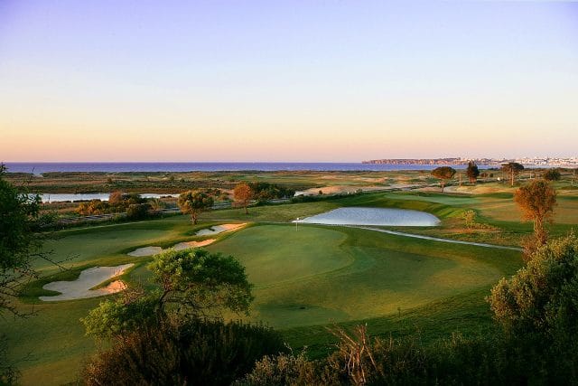Lagos #13 green Onyria Palmares golf Portugal