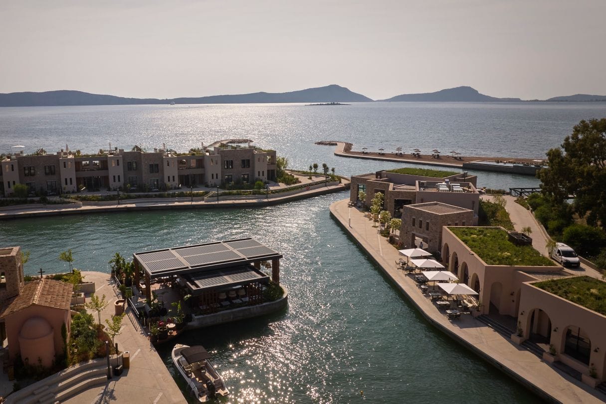 The W Costa Navarino 7