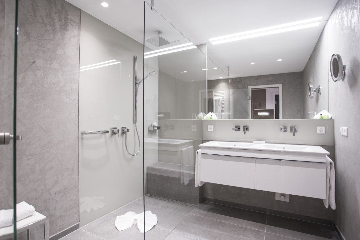 doppelzimmer-exclusiv-badezimmer hotel jagdhaus Wiese